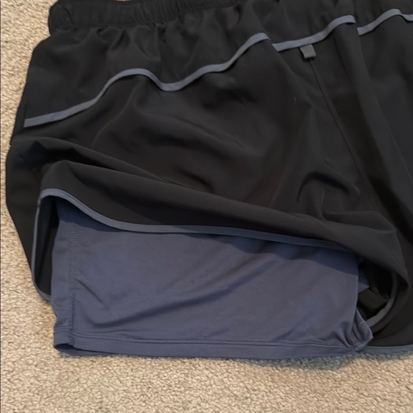 New Balance Black Running Shorts - Picture 5 of 6